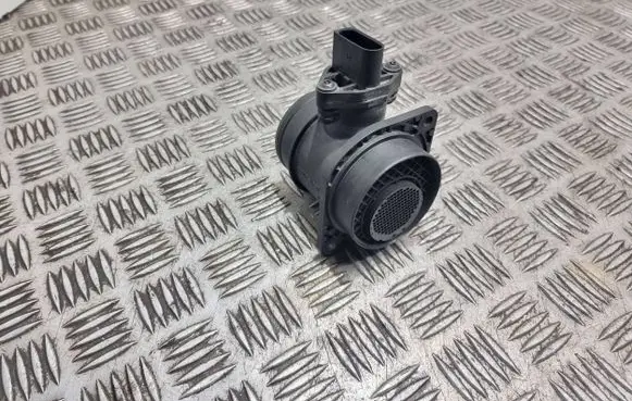 Volkswagen Golf V Mass air flow meter 0281002531 038906461B