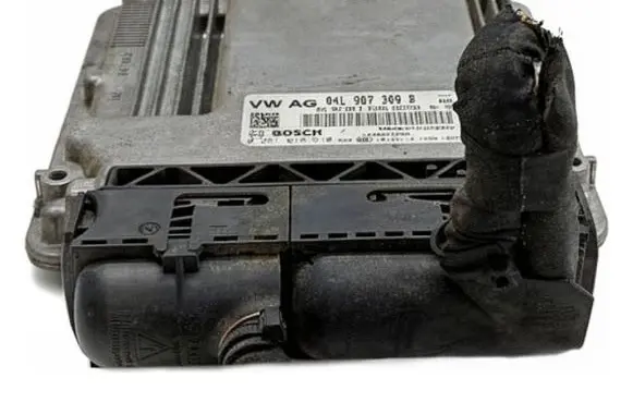 Volkswagen Golf VII Engine control unit/module ECU 04L907309B