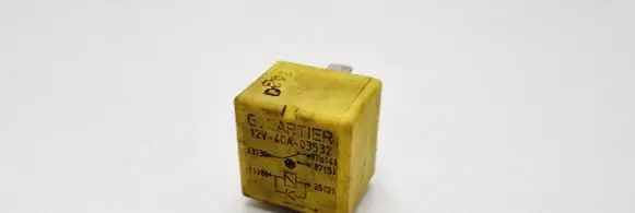 Renault Scenic I Other relay 03532