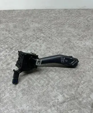 Volkswagen Touran I Wiper control stalk ANP80H024C 8QE0370