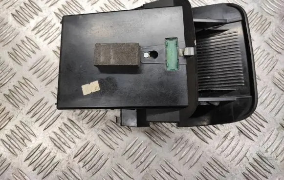 Volvo V70 Car ashtray 9158408 6795