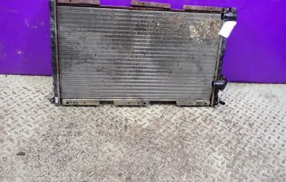 Renault Master II Coolant radiator 610818