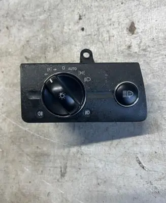 Mercedes-Benz E W211 Light switch 2115450104 04056000