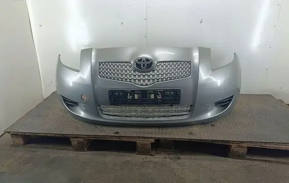 Toyota Yaris Front bumper 