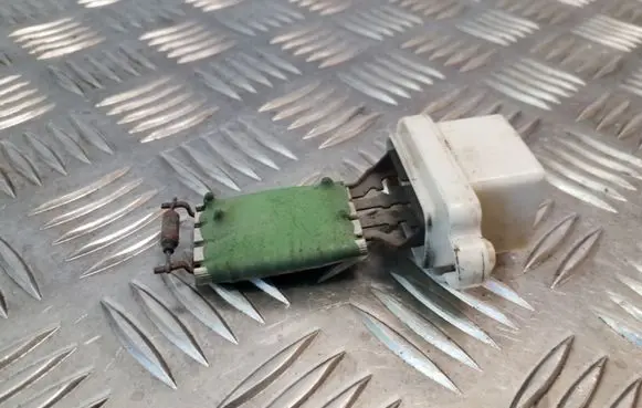 Ford Focus Heater blower motor/fan resistor 3M5H18B647AC