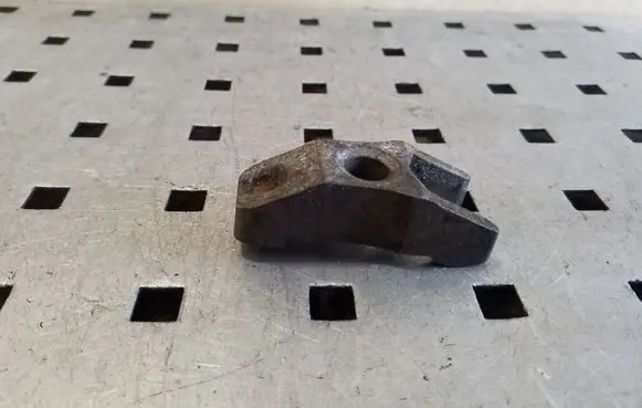 Audi 80 90 S2 B4 Fuel Injector clamp holder