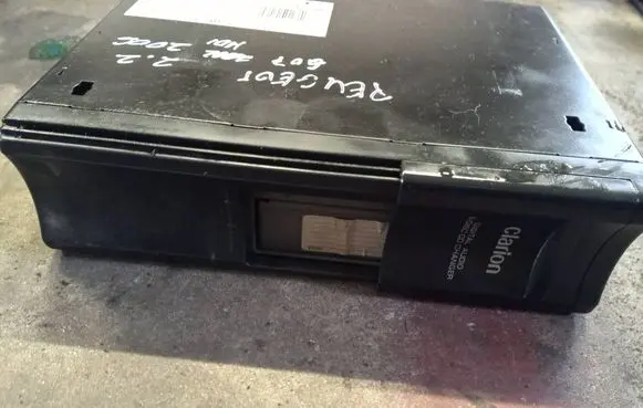 Peugeot 607 CD/DVD changer 9655801380