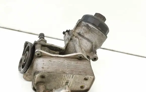Opel Astra H Gearbox / Transmission oil cooler 5989070291 897385813 6740273586