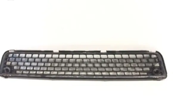 Volvo V70 Front bumper lower grill 30763113 30678636