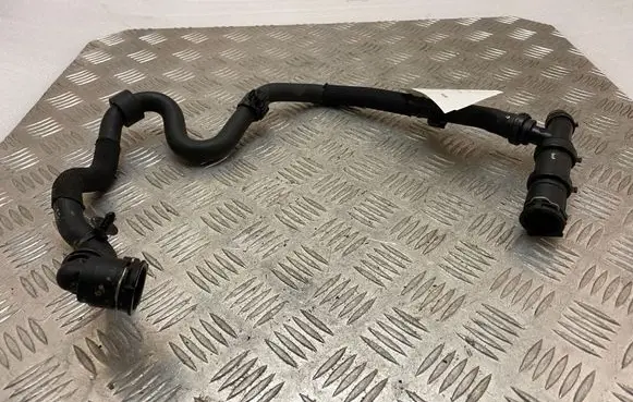 Peugeot 3008 II Engine coolant pipe/hose