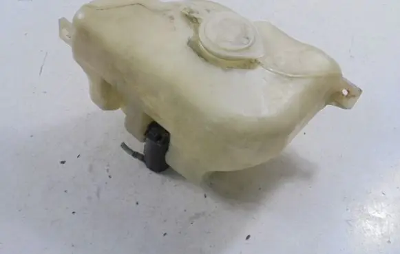 Suzuki Vitara (ET/TA) Windshield washer fluid reservoir/tank