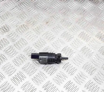 BMW 4 F32 F33 Windscreen/windshield washer pump 7302589