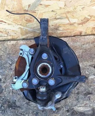 Toyota Yaris XP210 Front wheel hub spindle knuckle