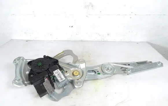 Renault Scenic III - Grand scenic III Rear door window regulator with motor 827303178R