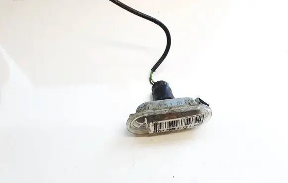 Volkswagen PASSAT B5 Front fender indicator light 1j0949117