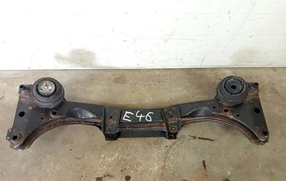 BMW 3 E46 Front axle beam 