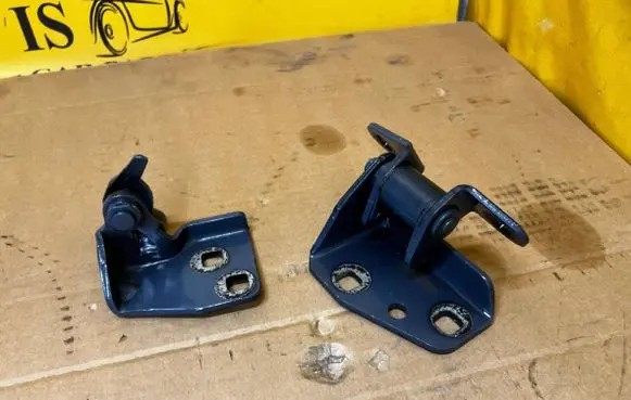 Ford Bronco Front door hinges set M2DB-S22810-AC M2DBS22810AC M2DB-S22800-AD