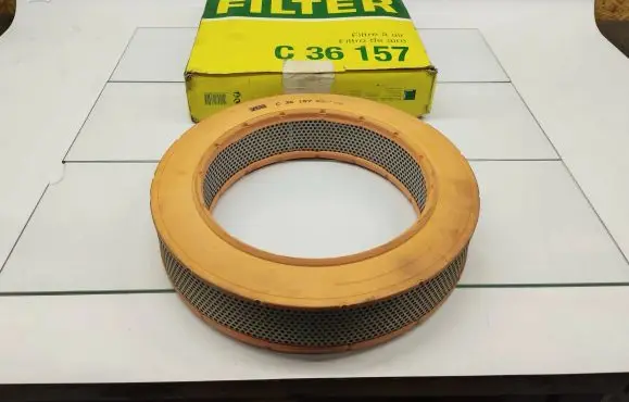 Mercedes-Benz SL R107 Air filter 0010942704 A0010942704 C36157