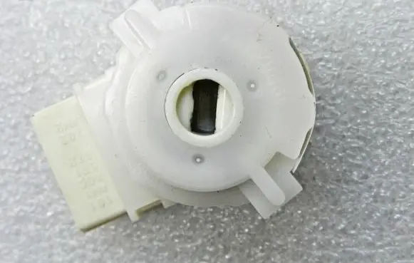 Toyota Yaris XP210 Ignition lock 8445033040