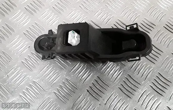 Renault Scenic RX Tail light bulb cover holder 89089199