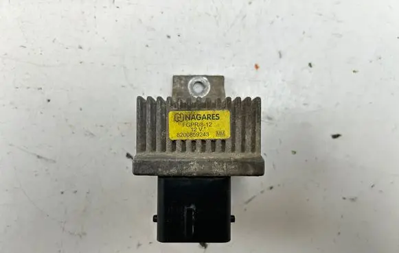 Nissan Qashqai Glow plug pre-heat relay 8200859243