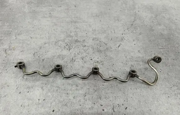 Toyota Avensis T250 Fuel return line/hose 