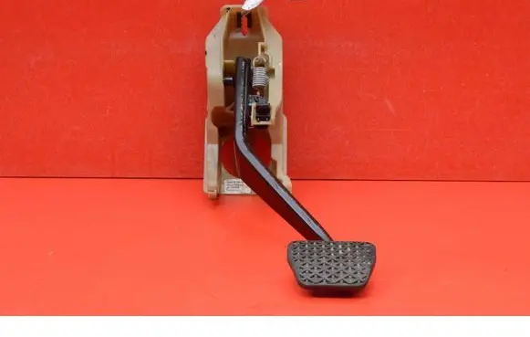 BMW X5 E70 Accelerator throttle pedal 6769403