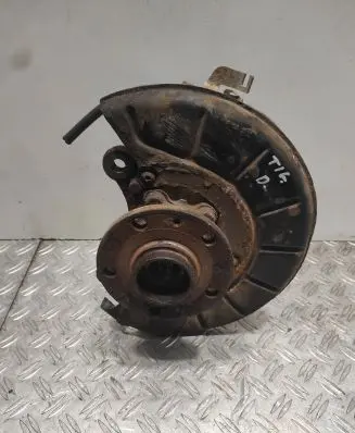Volkswagen Tiguan Front wheel hub