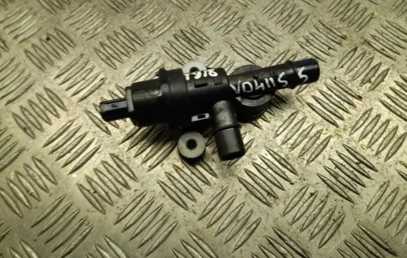 Toyota Prius (XV60) Turbo solenoid valve 9091015088