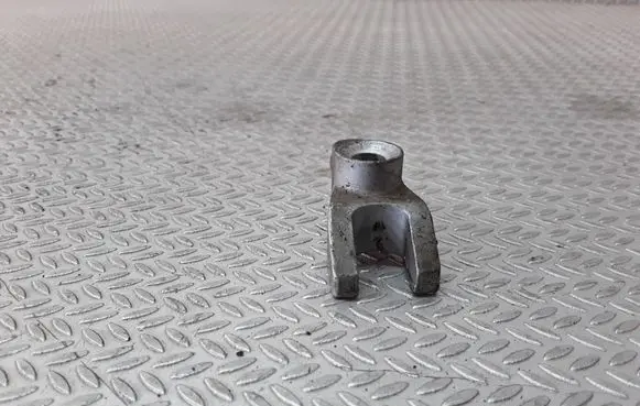 Alfa Romeo 156 Fuel Injector clamp holder