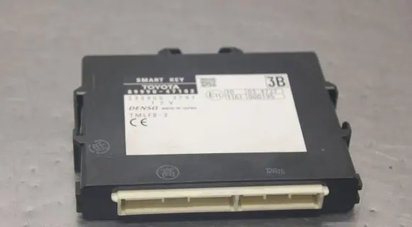 Toyota Prius+ (ZVW40) Keyless (KESSY) go control unit/module 8999047102 2329003791