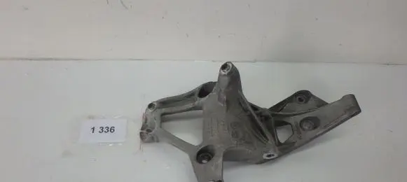 BMW 1 F20 F21 A/C compressor mount bracket 7603346