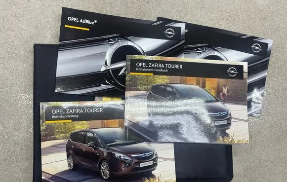 Opel Zafira C Owners service history hand book 