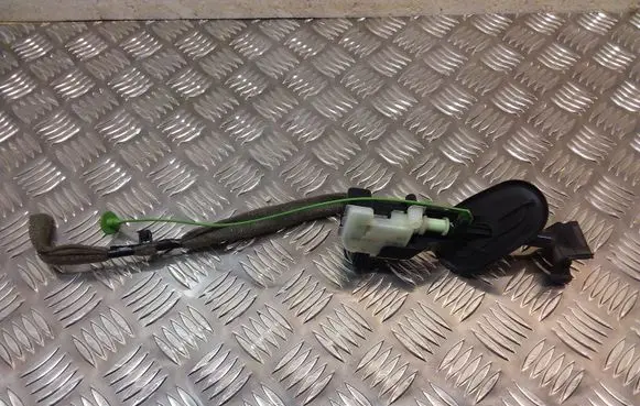 Fuel tank cap lock motor