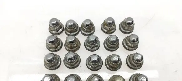 Mitsubishi Outlander Nuts/bolts 