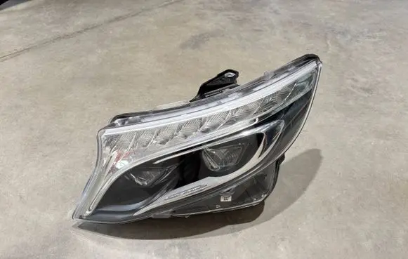 Mercedes-Benz Vito Viano W447 Headlight/headlamp A4479061401