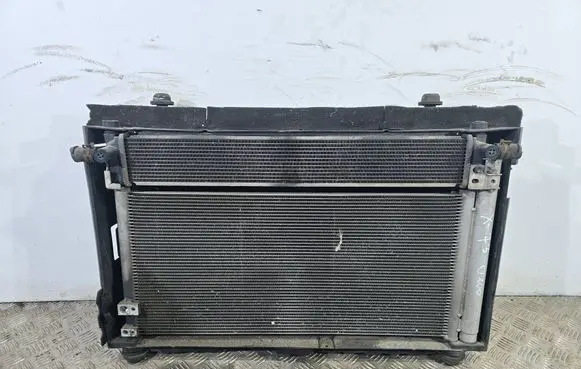 Lexus CT 200H Electric radiator cooling fan 1002222680 1636337020 1636337010