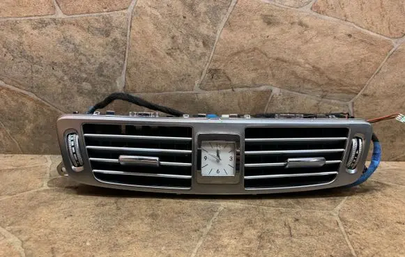 Dash center air vent grill