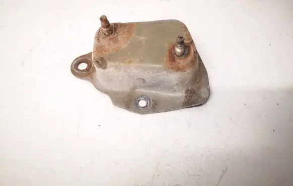 Toyota Corolla Verso E121 Front bumper mounting bracket 