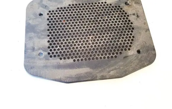 Side speaker trim/cover