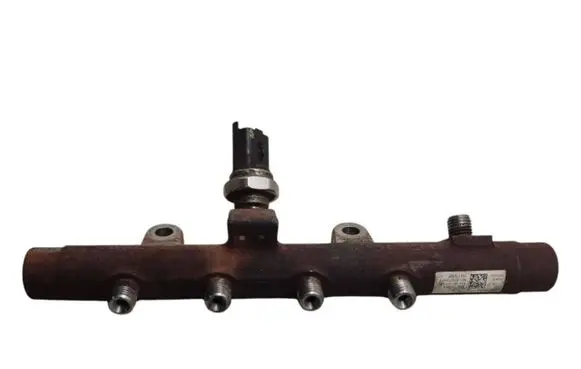 Nissan Qashqai Fuel main line pipe 8200704212 H8200704217 5WS40440