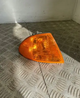 BMW 3 E46 Front indicator light 185355 019775
