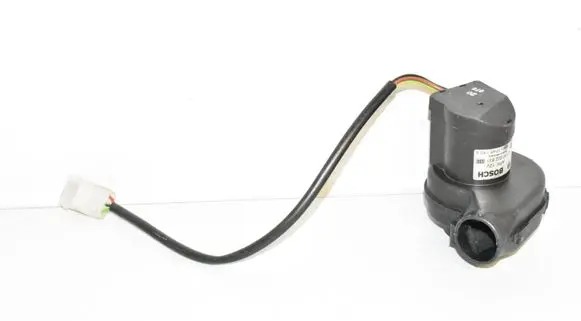 BMW 5 E39 Engine control unit/module fan 1745182 BOSCH0130002831