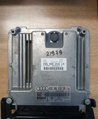 Audi A4 S4 B8 8K Engine control unit/module 03G906016LR 0281013888 1039S20412
