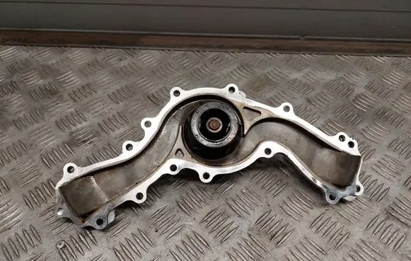 Chevrolet Camaro Water pump 12650538