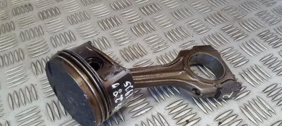 Mercedes-Benz S W140 Piston with connecting rod
