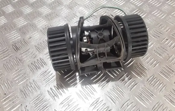 Chrysler Pacifica Heater fan/blower 790836L