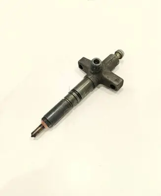 Mitsubishi Pajero Fuel injector 484410