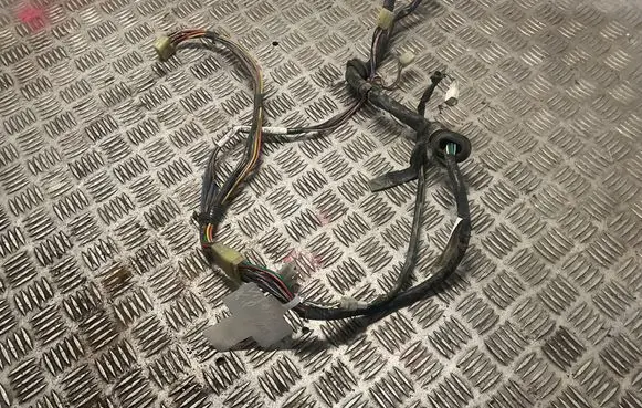 Suzuki Vitara (ET/TA) Front door wiring loom 