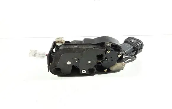 Suzuki XL7 I Front door lock